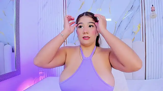 tifanyhills  online show from 9, 4, 2026