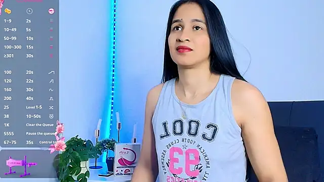 Snapshot of Alba_Olimpo chatting on 10, 11, 2025 Alba Olimpo online show from 10, 11, 2025