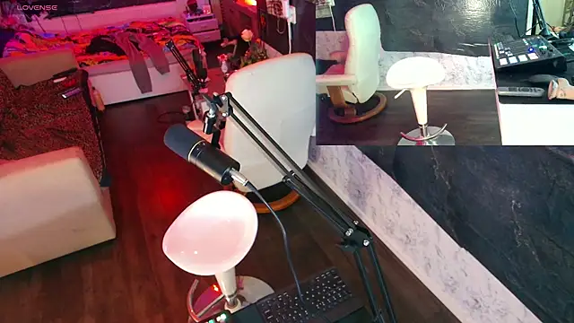 Doggyray44 online show from 22, 12, 2024