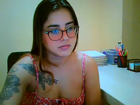 maliamiller online show from 28, 11, 2025