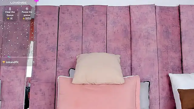 AshlieRoberts online show from 28, 1, 2025