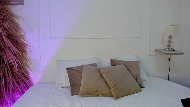  ashleymiller online show from 24, 1, 2025