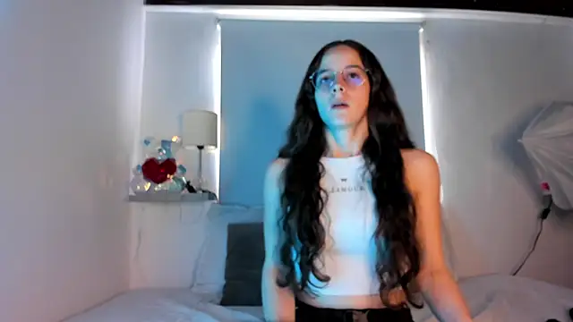  ashleymiller online show from 19, 2, 2025