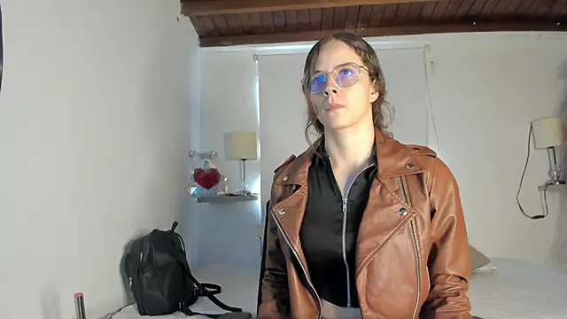  ashleymiller online show from 17, 3, 2025