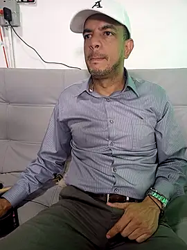 latinmartin73 online show from 12, 2, 2025