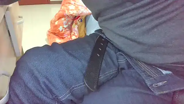 huzi518 online show from 18, 3, 2025