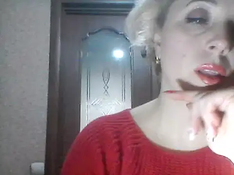 SweetCandy356 online show from 28, 2, 2025