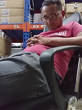 Andresguz35 online show from 18, 10, 2025