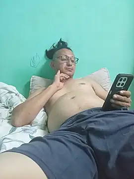 Andresguz35 online show from 5, 7, 2026