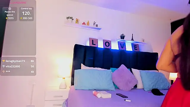 Mia brunette26 online show from 15, 1, 2025