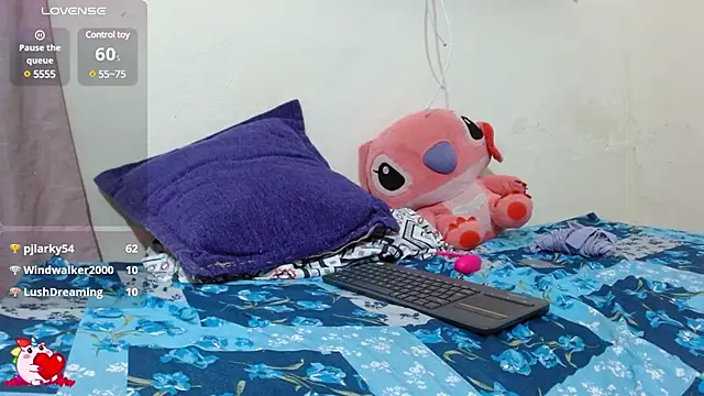 Mia brunette26 online show from 15, 3, 2025