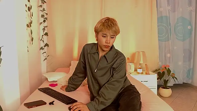 Tommyfoxboy online show from 28, 12, 2024