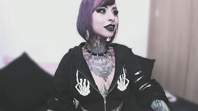 NikkiRamone online show from 12, 9, 2025