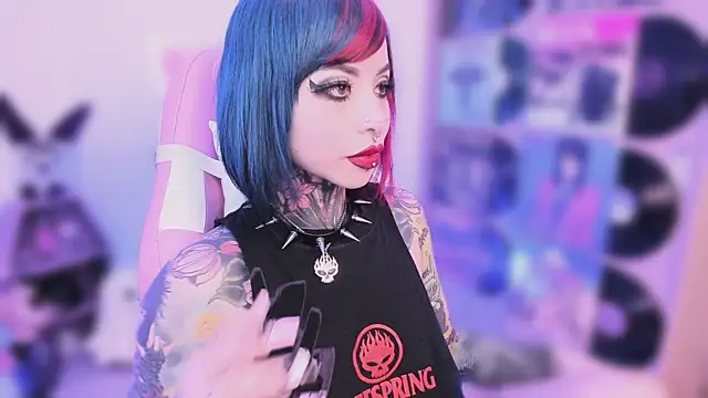 NikkiRamone online show from 5, 11, 2025