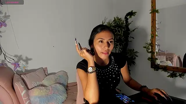 ZaraLim online show from 8, 1, 2026