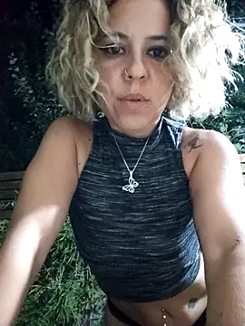 mariposapontiak420 online show from 22, 2, 2025