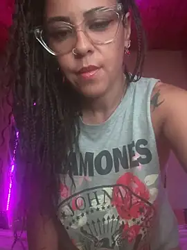 Snapshot of mariposapontiak420 chatting on 17, 2, 2026 mariposapontiak420 online show from 17, 2, 2026