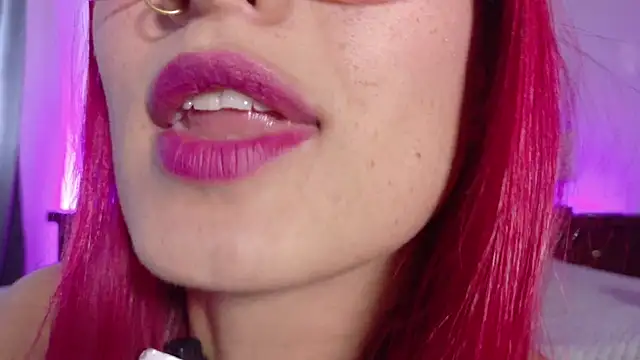 luccycollins  online show from 9, 10, 2025