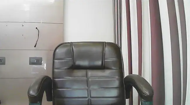 Snapshot of collage_hoty chatting on 2, 3, 2025 collage hoty online show from 2, 3, 2025