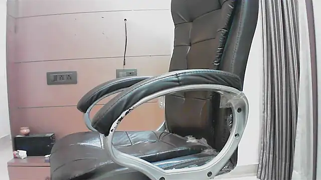 Snapshot of collage_hoty chatting on 7, 10, 2025 collage hoty online show from 7, 10, 2025