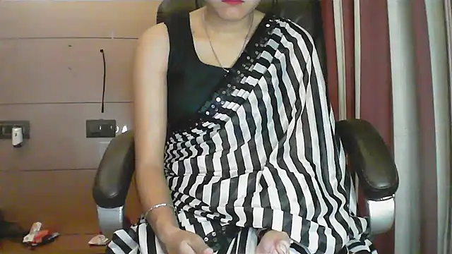 collage hoty online show from 27, 11, 2025