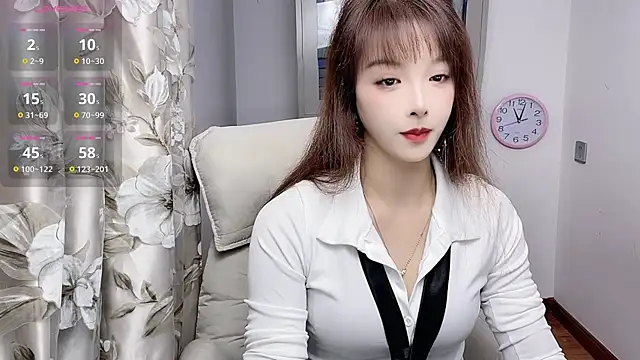 Snapshot of NINIbaby-99 chatting on 12, 10, 2025 NINIbaby-99 online show from 12, 10, 2025