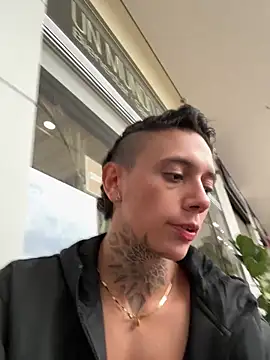 Snapshot of _PhillipBrown chatting on 25, 1, 2025 PhillipBrown online show from 25, 1, 2025