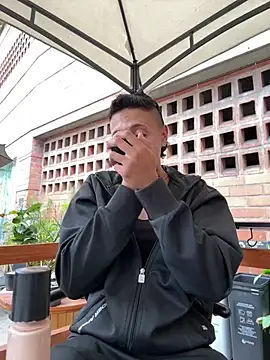 Snapshot of _PhillipBrown chatting on 1, 2, 2025 PhillipBrown online show from 1, 2, 2025