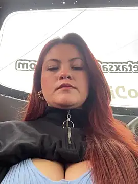 lia moon77 online show from 3, 1, 2025