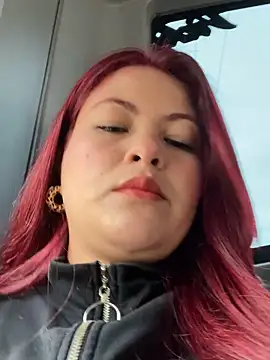 lia moon77 online show from 5, 1, 2025