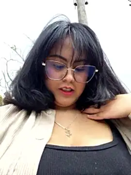 lara moon25 online show from 12, 11, 2025