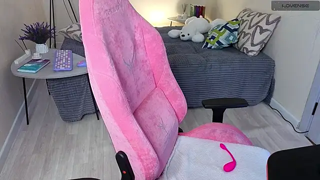 Lill Mary online show from 11, 3, 2025