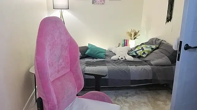 Lill Mary online show from 12, 10, 2025