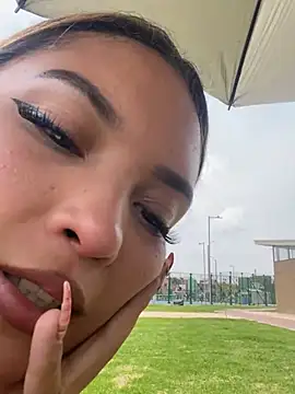 baby lizy online show from 2, 3, 2025