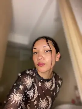 baby lizy online show from 2, 6, 2026