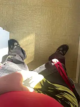 lescoquin2215 online show from 29, 1, 2025