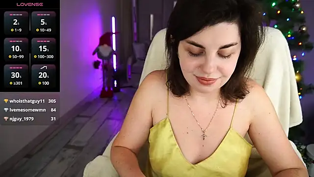 MirandaWong online show from 1, 1, 2025