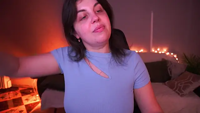 MirandaWong online show from 11, 3, 2026