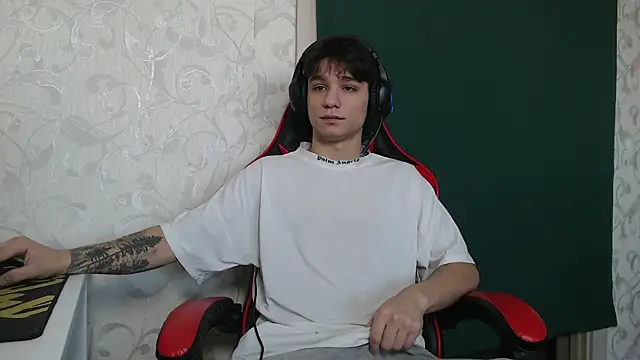 Snapshot of Ricky-boy chatting on 7, 12, 2024 Ricky-boy online show from 7, 12, 2024