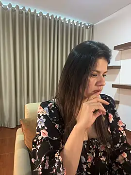 Alice Biel online show from 21, 1, 2025