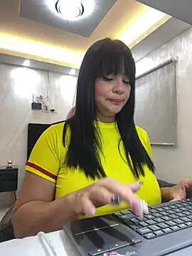 Hot beauty   online show from 3, 7, 2026