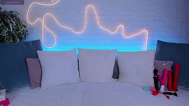 rossy babe  online show from 25, 2, 2025