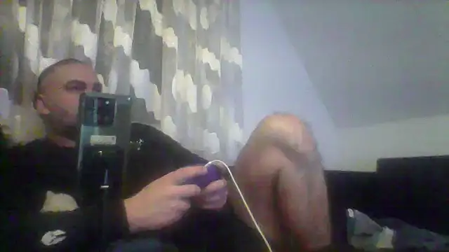 Snapshot of NewyorkDimi chatting on 3, 1, 2025 NewyorkDimi online show from 3, 1, 2025