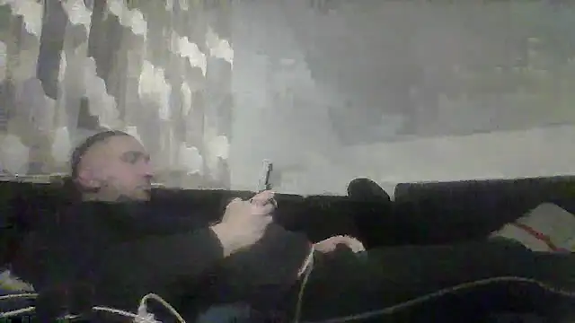 Snapshot of NewyorkDimi chatting on 4, 2, 2025 NewyorkDimi online show from 4, 2, 2025