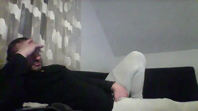 Snapshot of NewyorkDimi chatting on 11, 3, 2025 NewyorkDimi online show from 11, 3, 2025