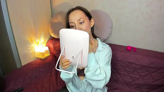 MelodyOfLovee online show from 16, 2, 2026