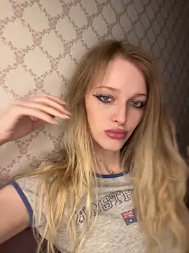 Evvie Summn1 online show from 3, 4, 2026