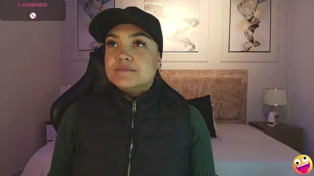 Snapshot of lyn_adamns chatting on 3, 1, 2025 lyn adamns online show from 3, 1, 2025