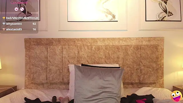 Snapshot of lyn_adamns chatting on 19, 1, 2025 lyn adamns online show from 19, 1, 2025