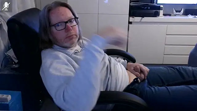 Snapshot of VSteph chatting on 10, 6, 2026 VSteph online show from 10, 6, 2026